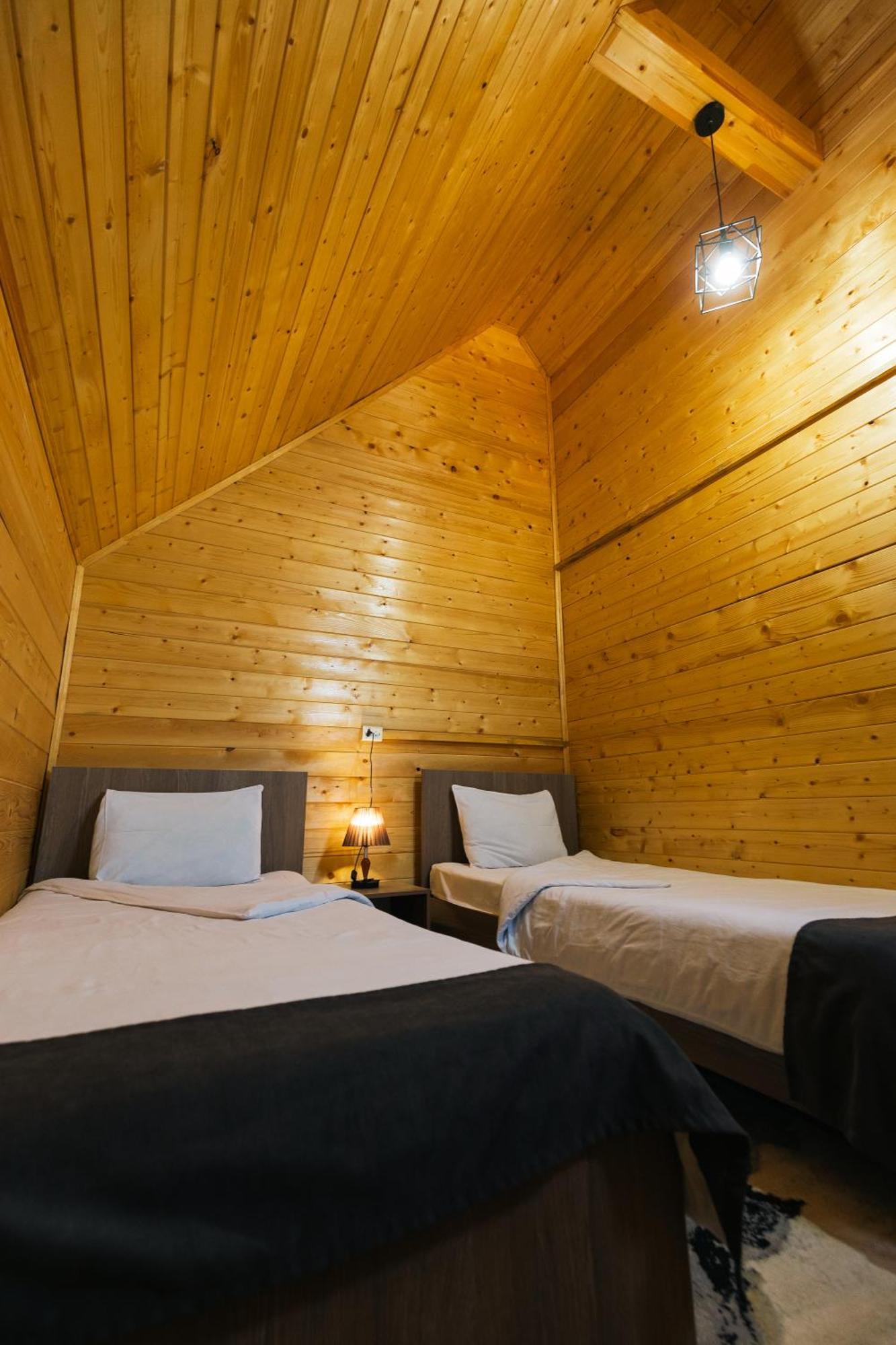 Everest Rest House تساجكادزور المظهر الخارجي الصورة