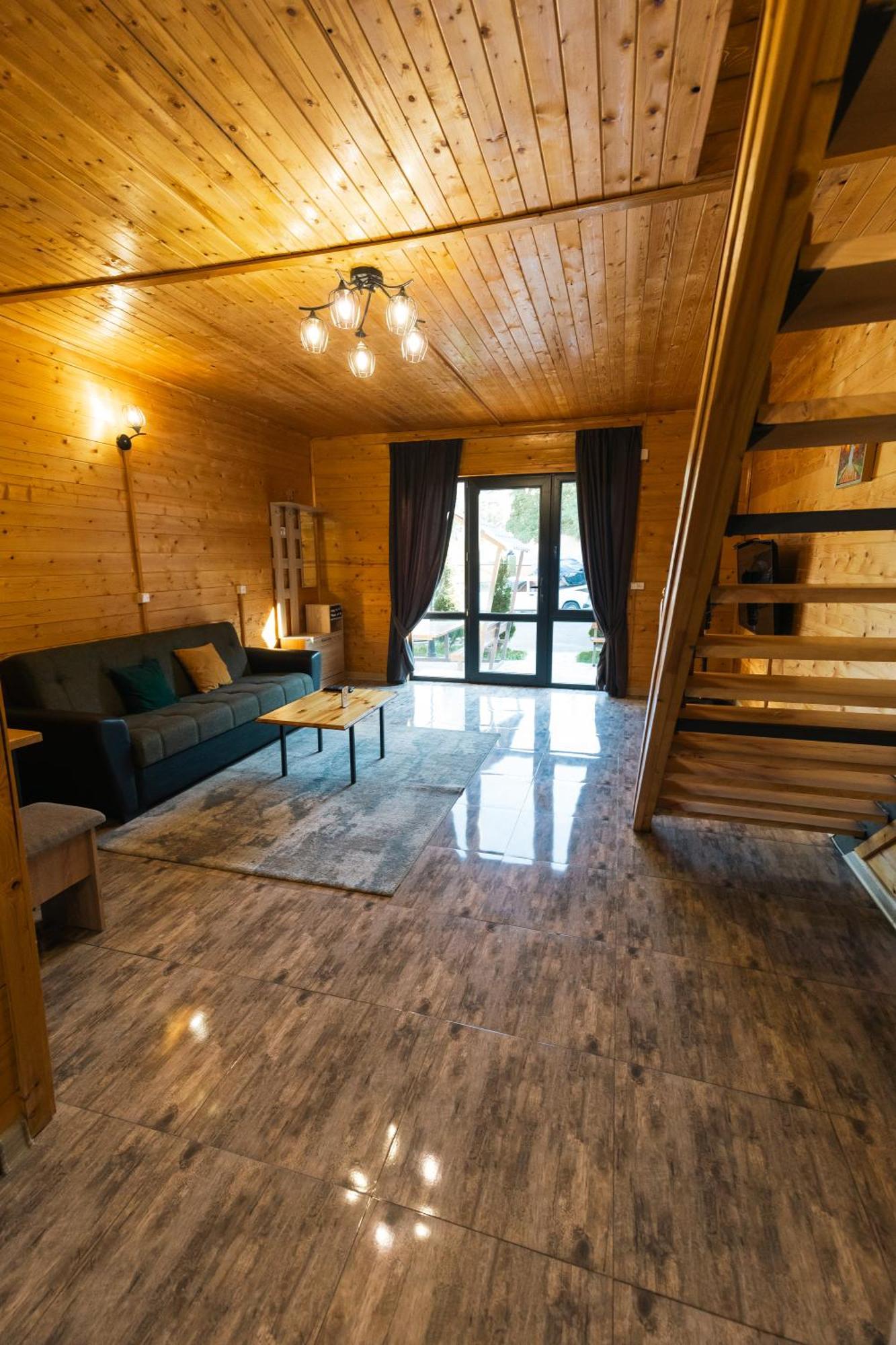 Everest Rest House تساجكادزور المظهر الخارجي الصورة