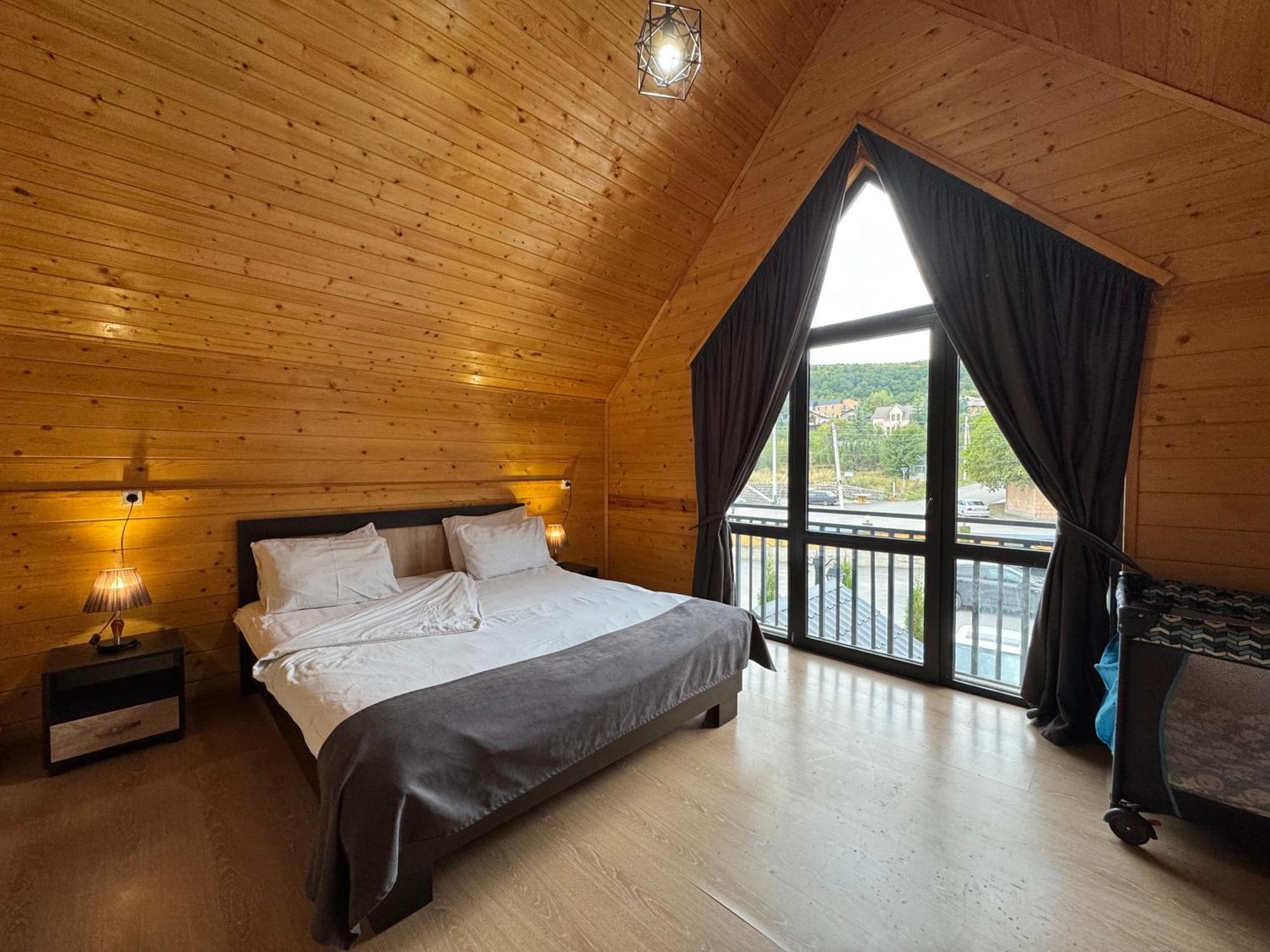 Everest Rest House تساجكادزور المظهر الخارجي الصورة