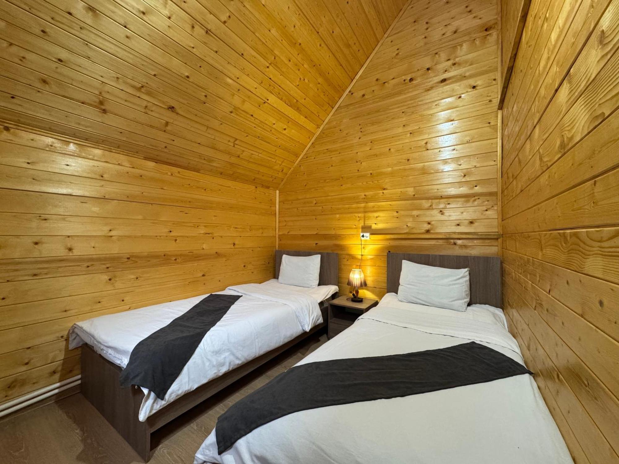 Everest Rest House تساجكادزور المظهر الخارجي الصورة